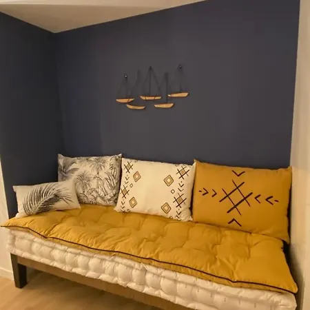 Paradiso Apartment *